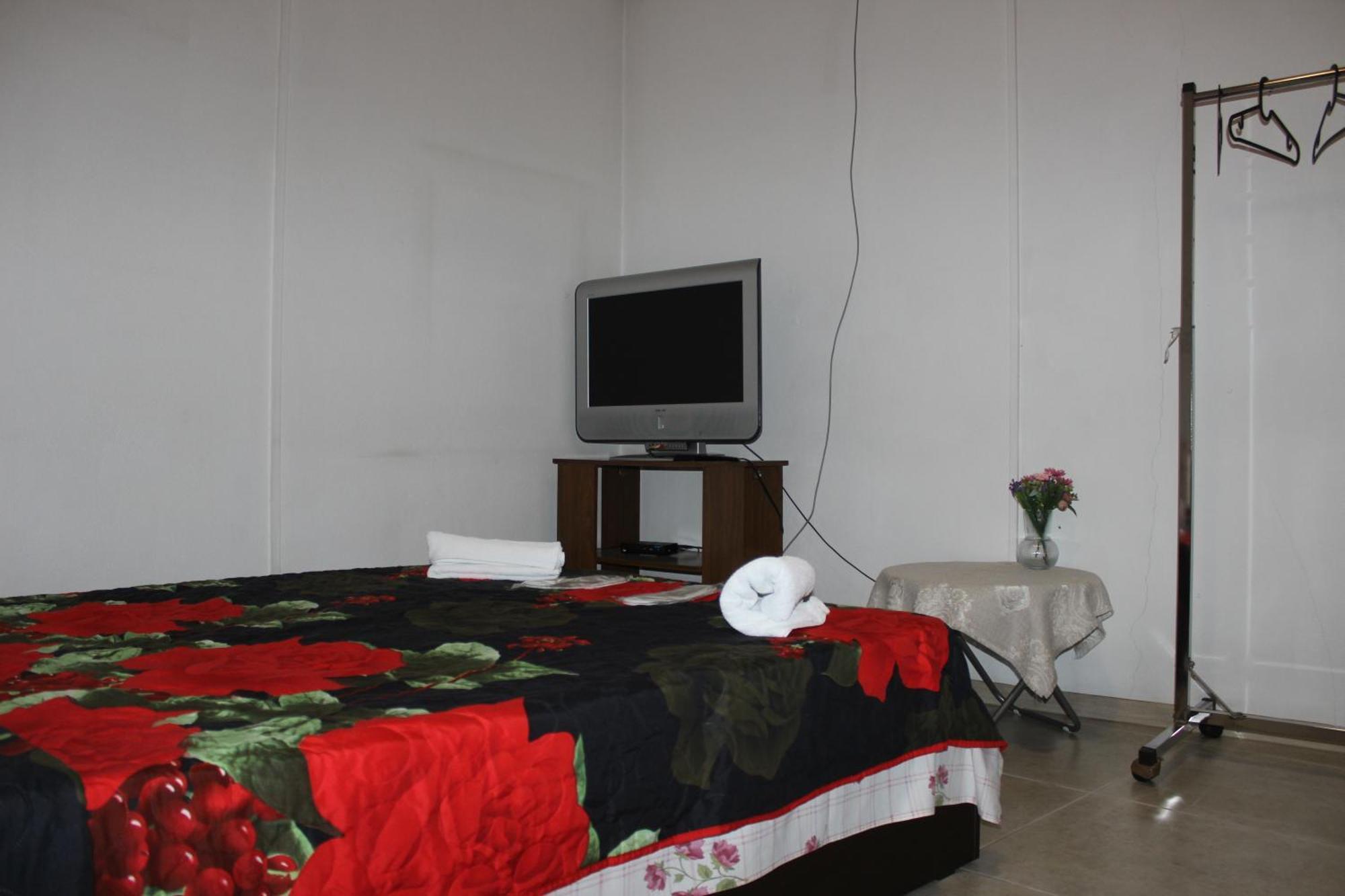 Hostel Near The Square Tiflis Exterior foto